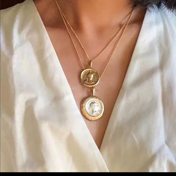 Coin Pendant Vintage Double Chain Layered Necklace - Picture 2 of 2